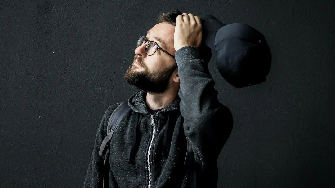 25 Thoughts Every Girl Has During a First Date